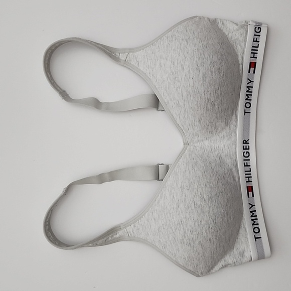 ⭐️2/ $30⭐️Tommy Hilfiger Heathered Grey Sports Bra Criss Cross Straps  Sz Small - Picture 7 of 16